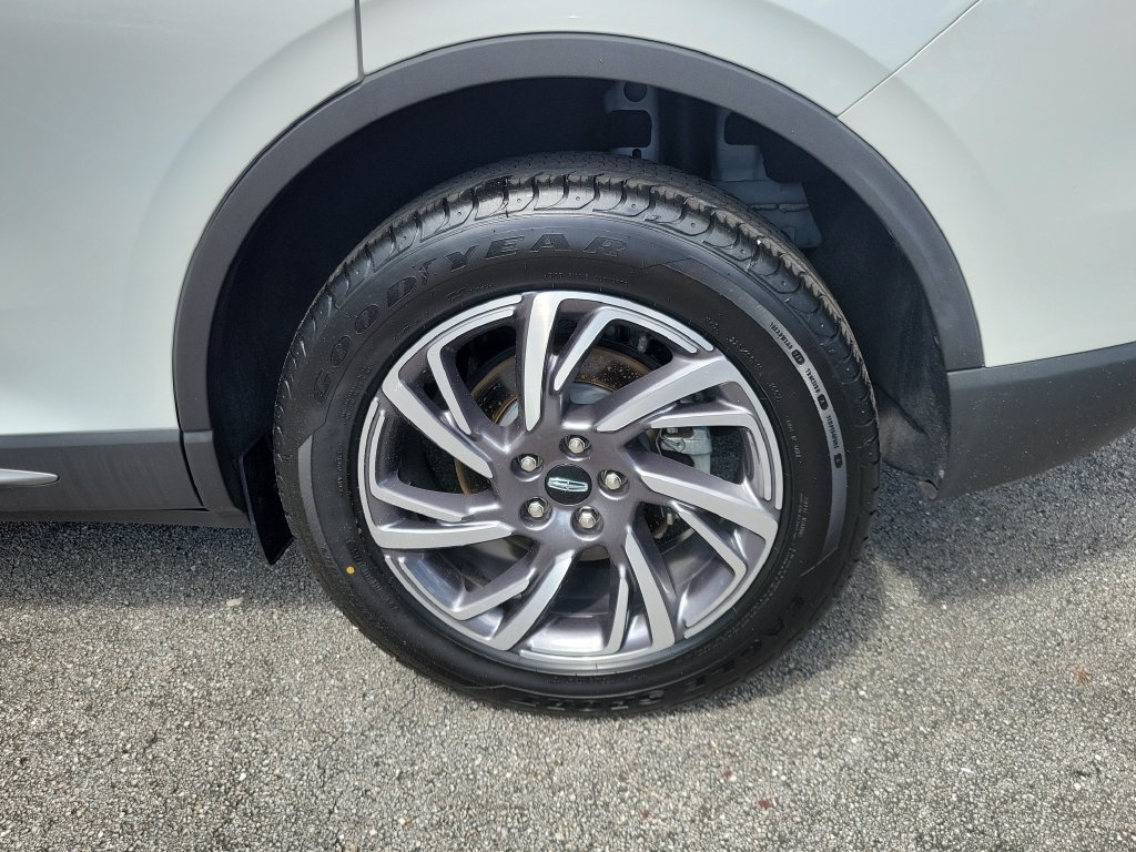 Certified 2023 Lincoln Corsair FWD image 5