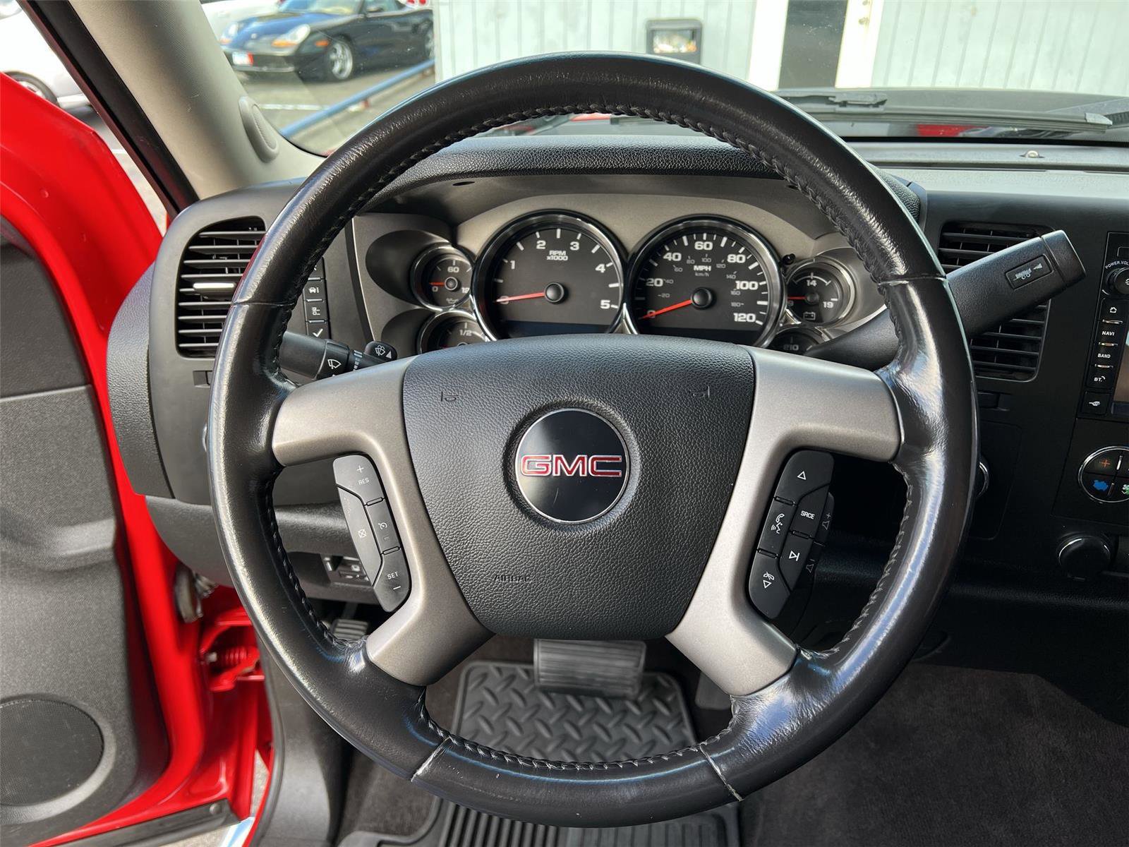 Used 2011 GMC Sierra 2500 SLE w/ SLE Preferred Package image 14