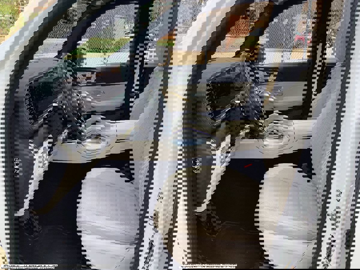 Used 2024 Mercedes-Benz GLE 350 4MATIC image 12