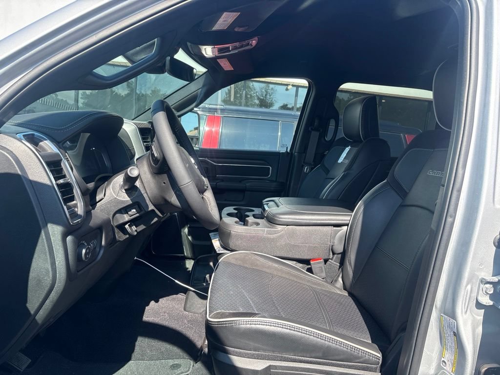Used 2026 RAM 2500 Laramie AWD/4WD image 5