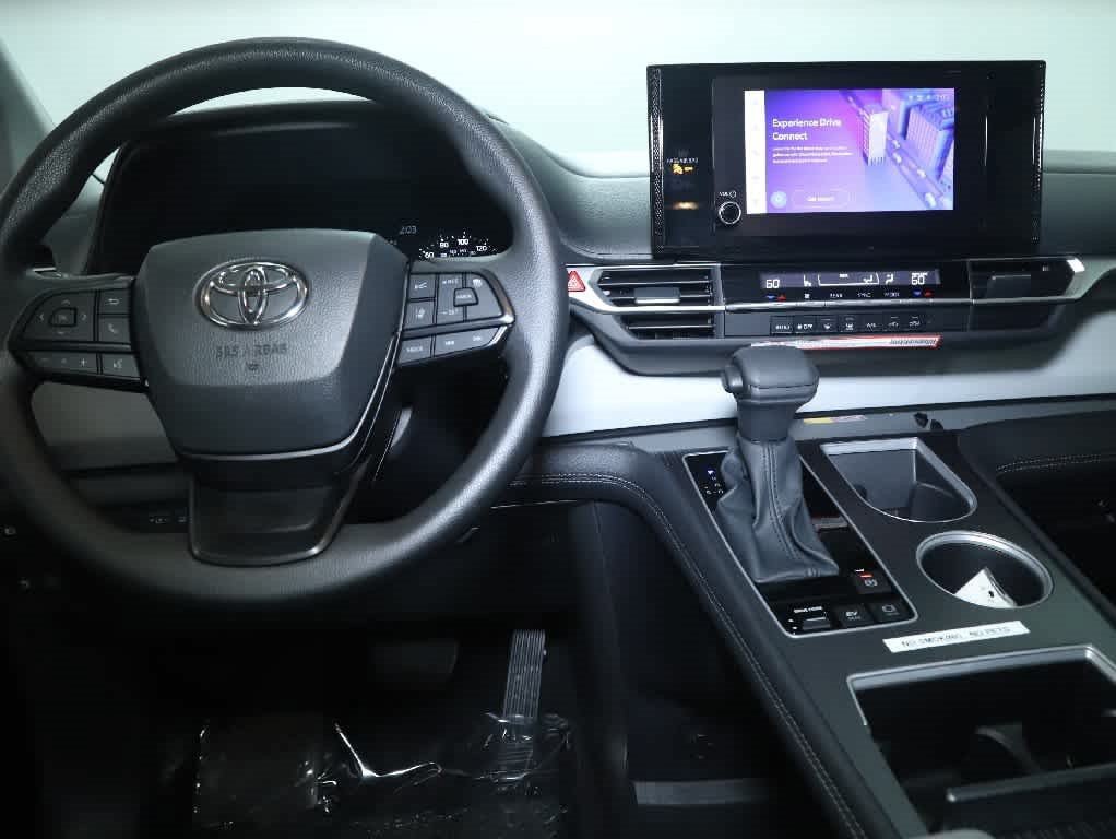 Certified 2026 Toyota Sienna LE AWD/4WD image 27