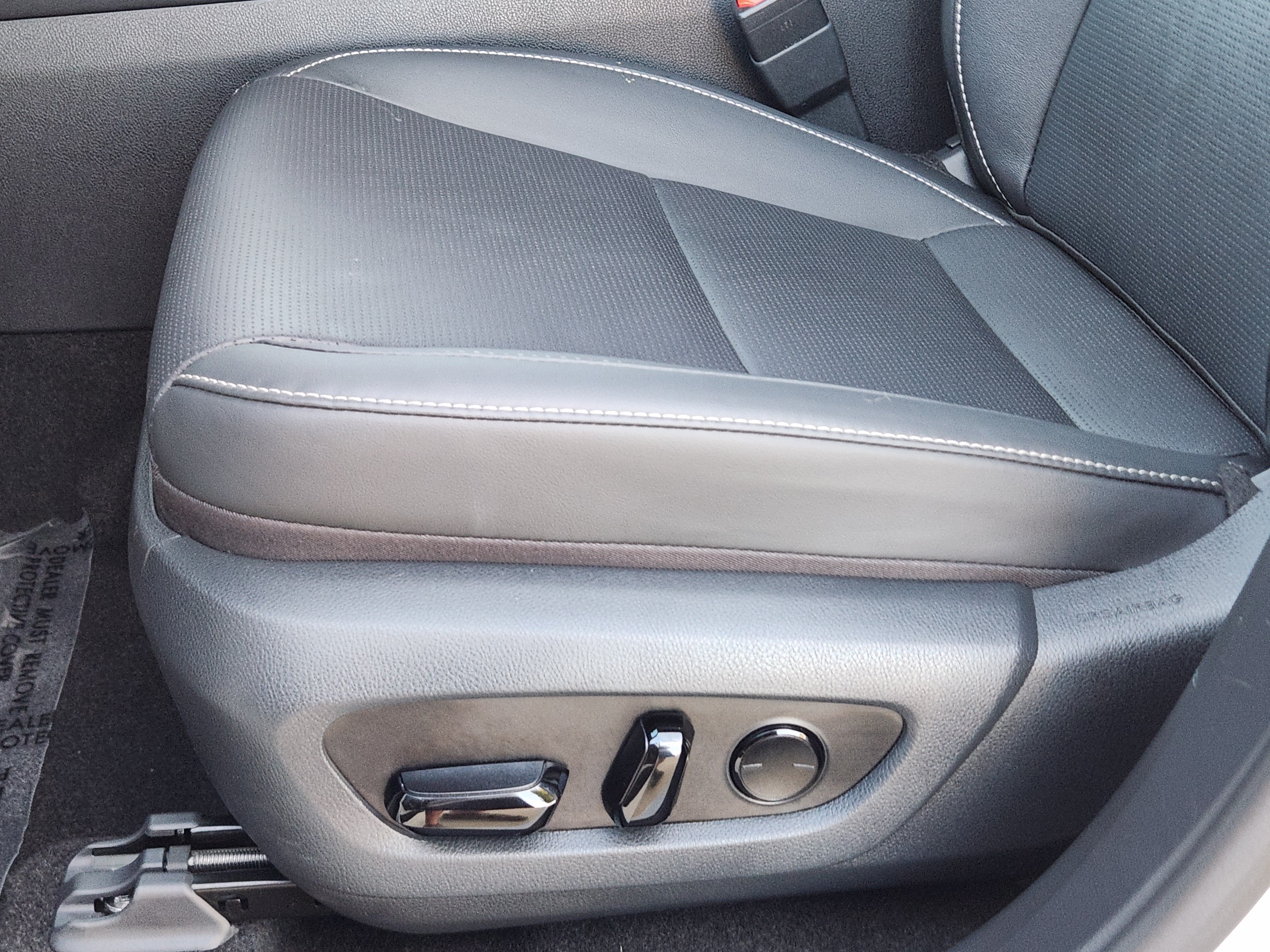 Certified 2026 Lexus RX 350 Premium Plus w/ Accessory Package (Z1) FWD image 19