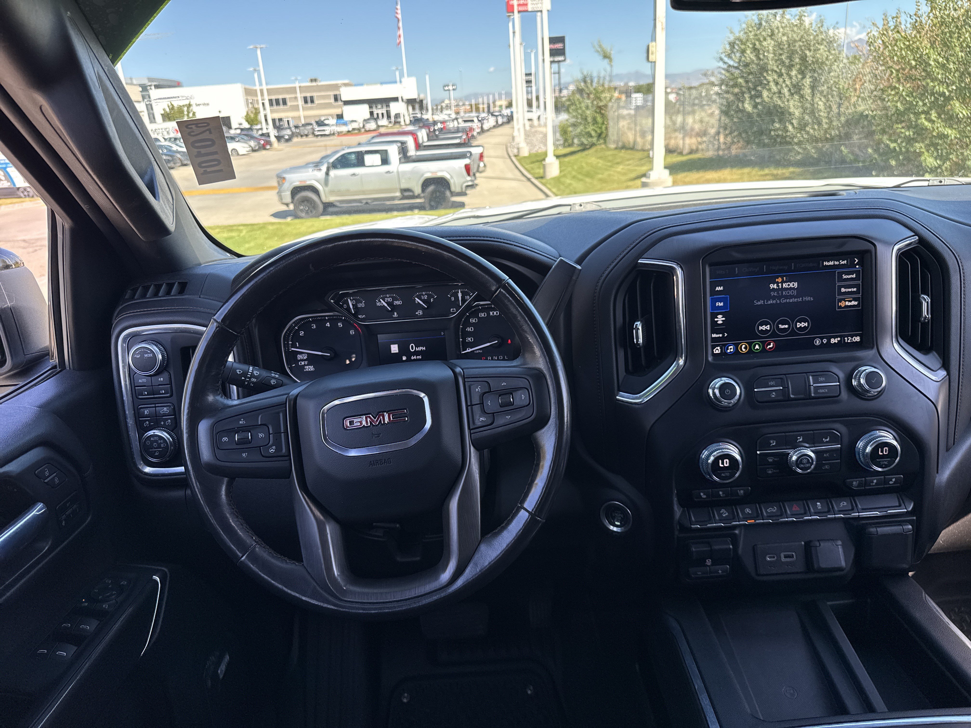 Used 2021 GMC Sierra 1500 AT4 w/ AT4 Preferred Package AWD/4WD image 17
