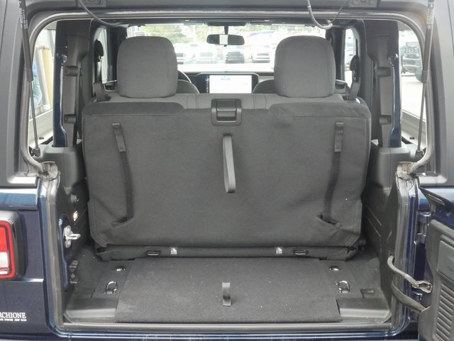 Used 2025 Jeep Wrangler Sport image 8