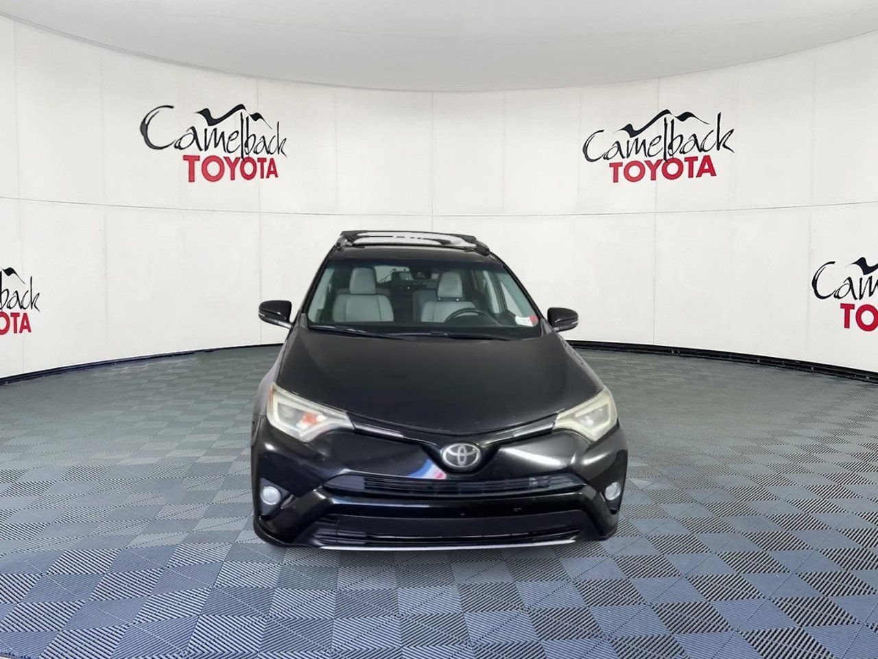 Used 2018 Toyota RAV4 Limited w/ Protection Package FWD image 6