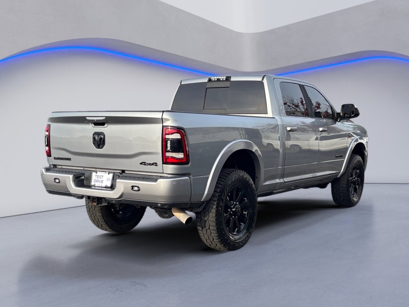 Used 2020 RAM 2500 Laramie w/ Night Edition image 10