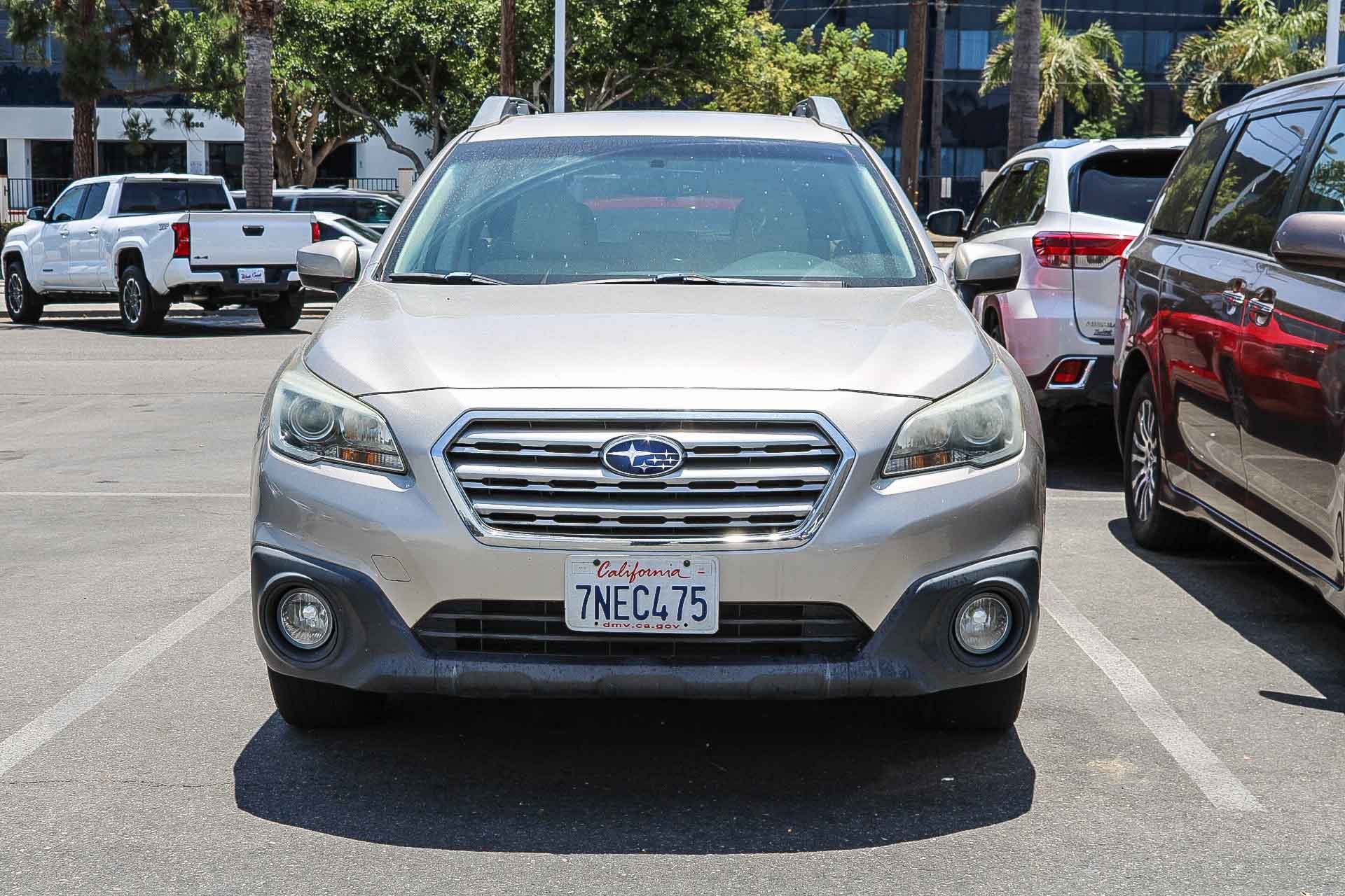 Used 2016 Subaru Outback 2.5i Premium AWD/4WD image 2