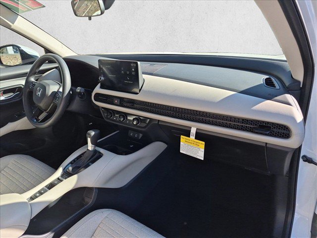 Certified 2027 Honda HR-V LX image 21