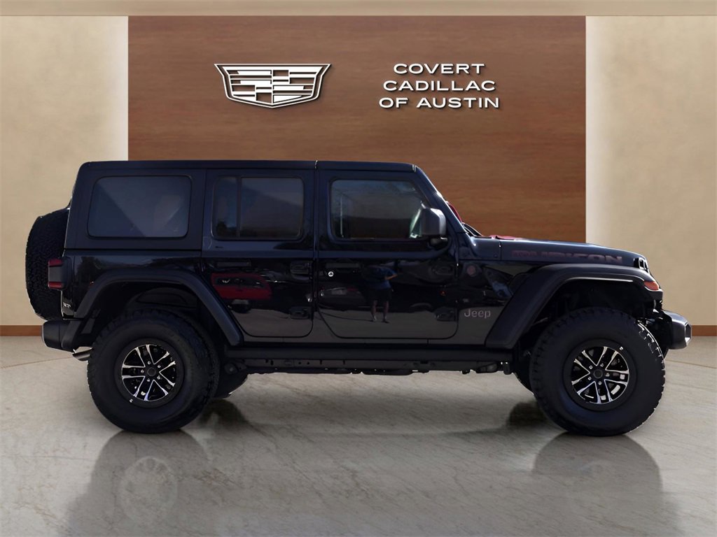 Used 2025 Jeep Wrangler Unlimited Rubicon w/ XTREMEE 35" Tire Package image 5