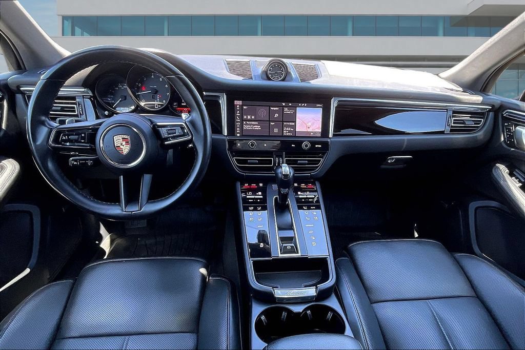 Used 2023 Porsche Macan AWD/4WD image 7