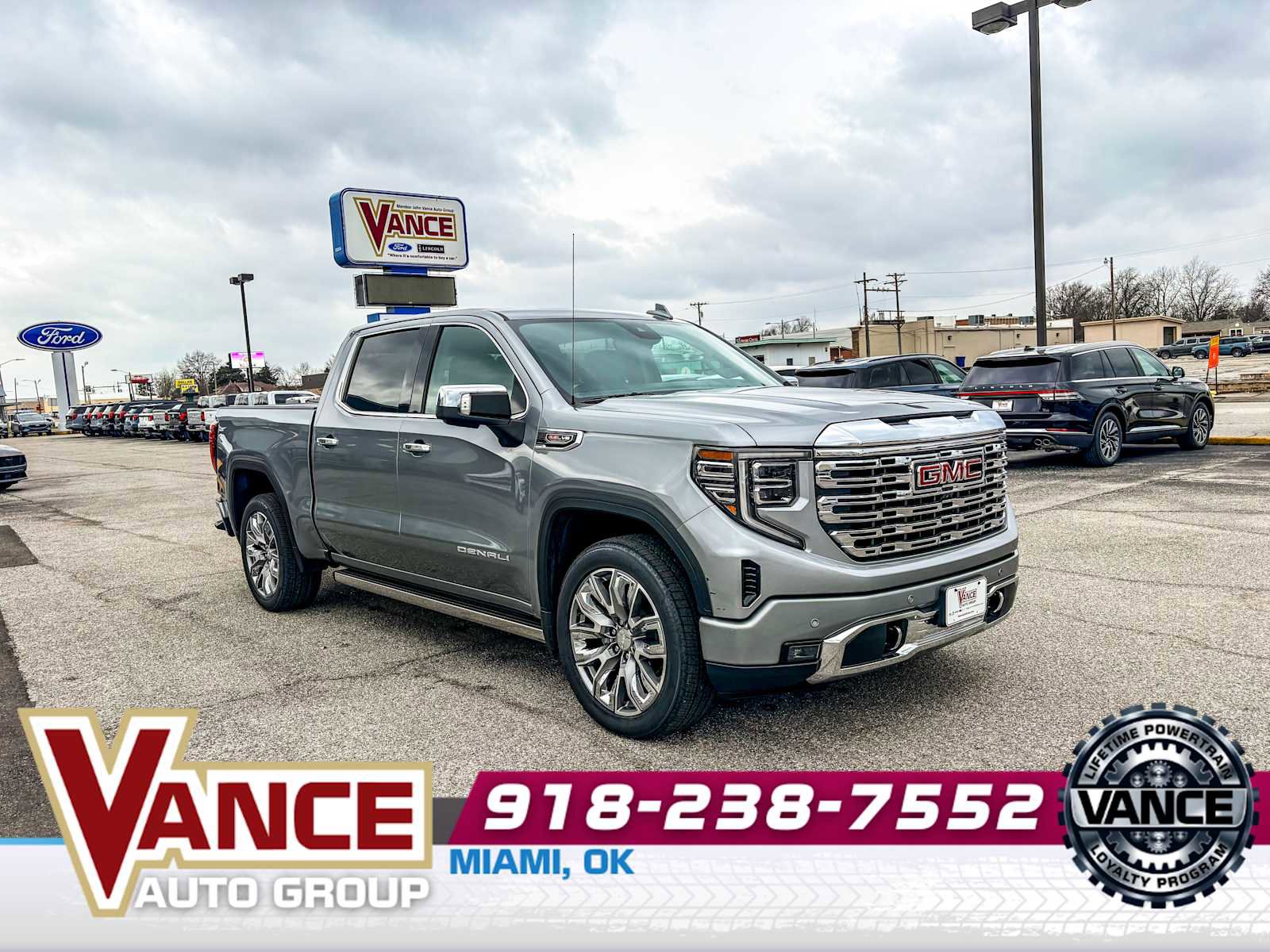 Used 2024 GMC Sierra 1500 Denali w/ Denali Reserve Package AWD/4WD image 1