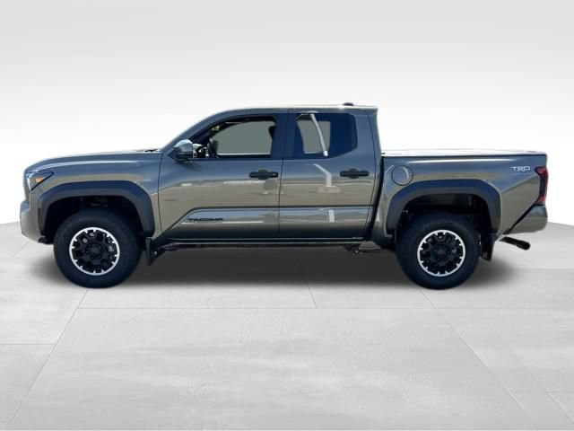 Certified 2026 Toyota Tacoma TRD Off-Road AWD/4WD image 2