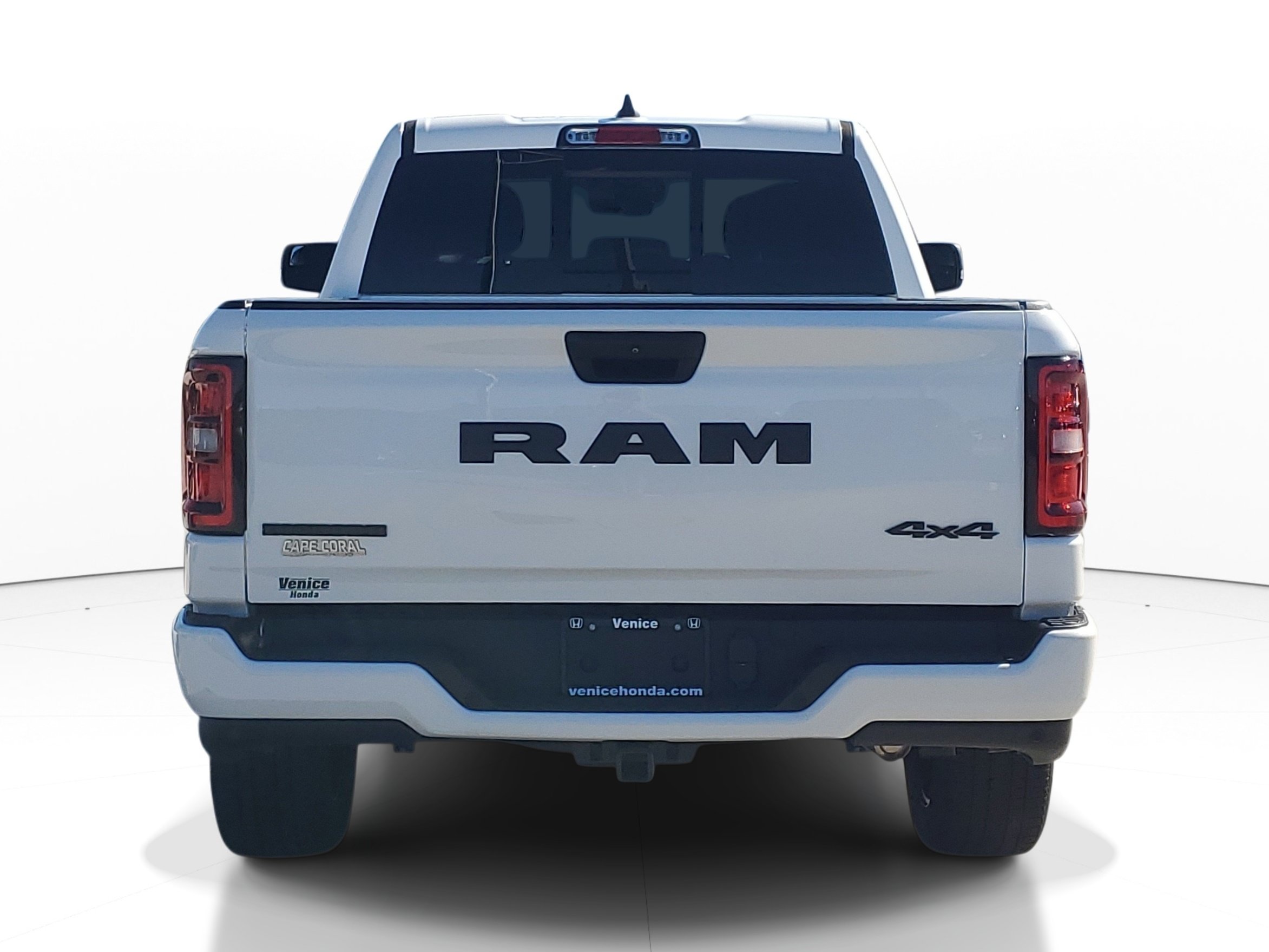 Used 2025 RAM 1500 Big Horn AWD/4WD image 5