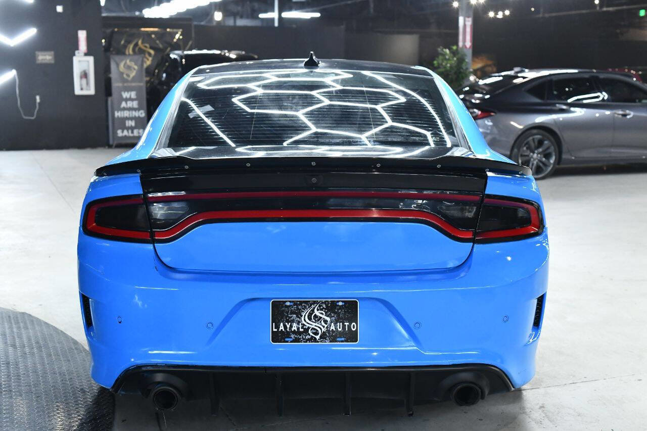 Used 2017 Dodge Charger SRT w/ Harman/Kardon Audio Group image 9