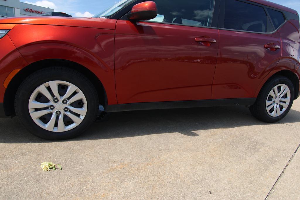 Used 2023 Kia Soul LX FWD image 10