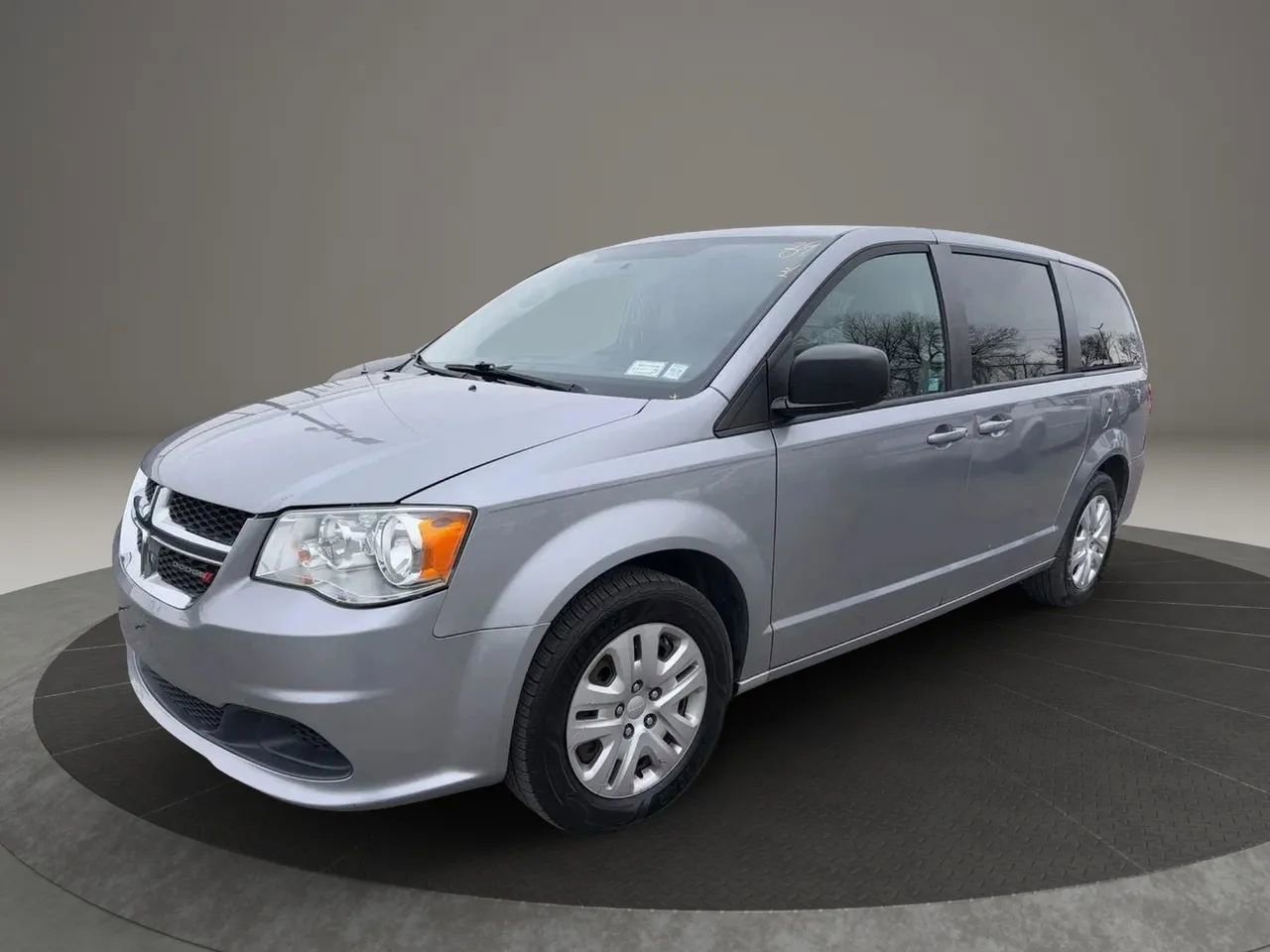 Used 2018 Dodge Grand Caravan SE