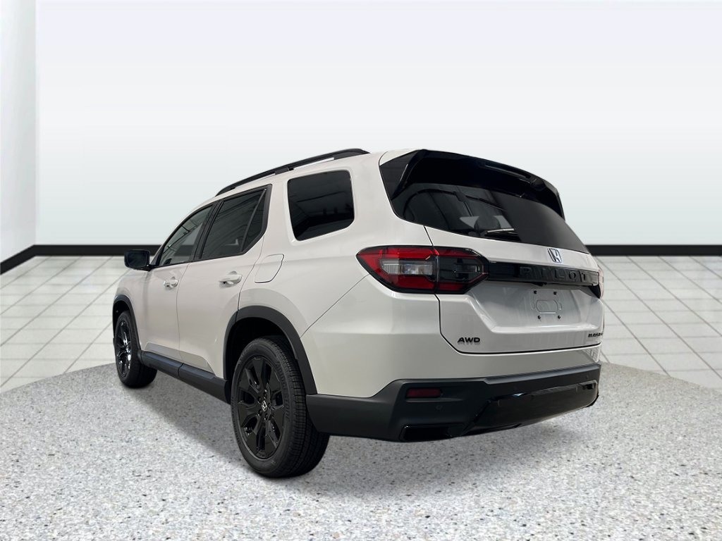 New 2026 Honda Pilot Black Edition image 5