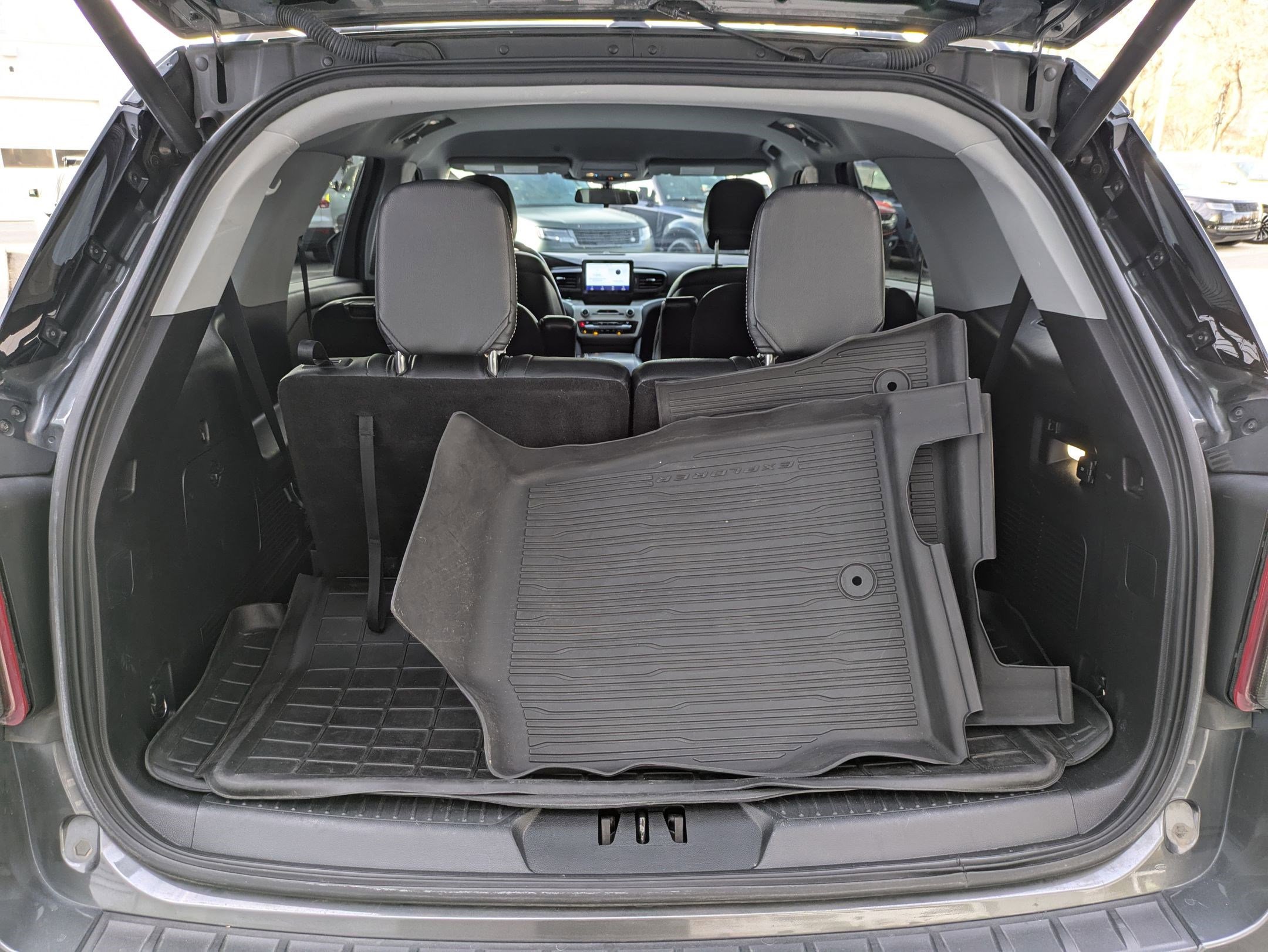 Used 2020 Ford Explorer XLT w/ Comfort Package image 27