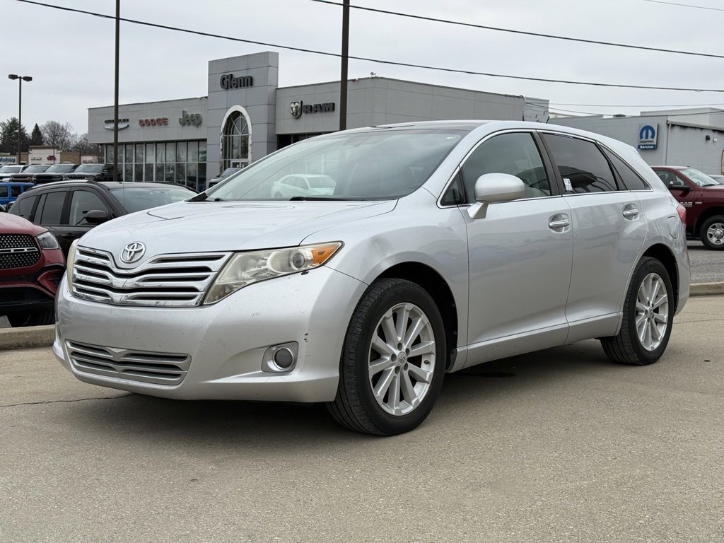 Used 2010 Toyota Venza image 2