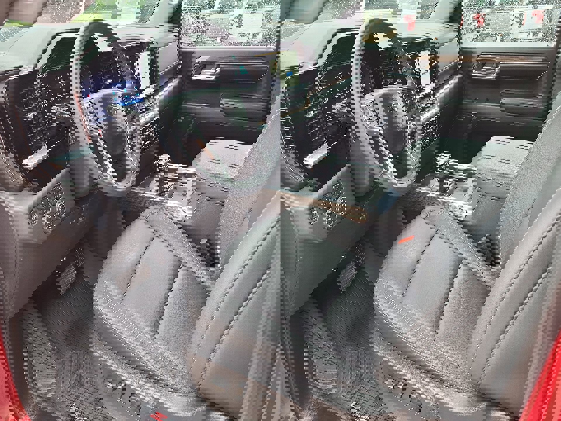 Used 2024 Chevrolet Silverado 1500 LT Trail Boss w/ Convenience Package II image 13