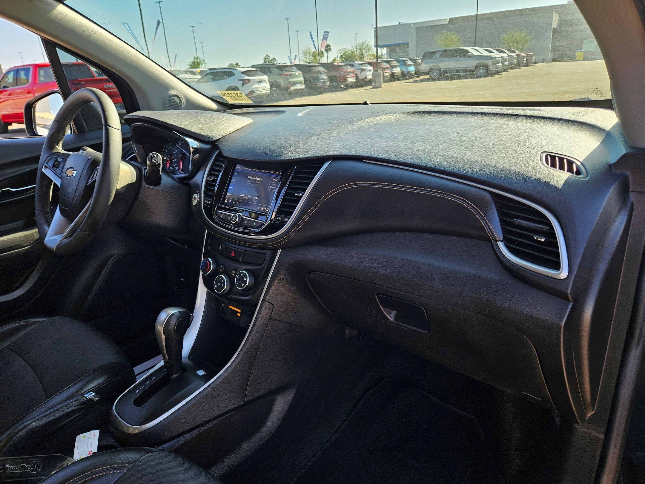 Used 2022 Chevrolet Trax LT w/ LT Convenience Package image 20