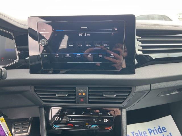 Used 2025 Volkswagen Jetta Sport image 18