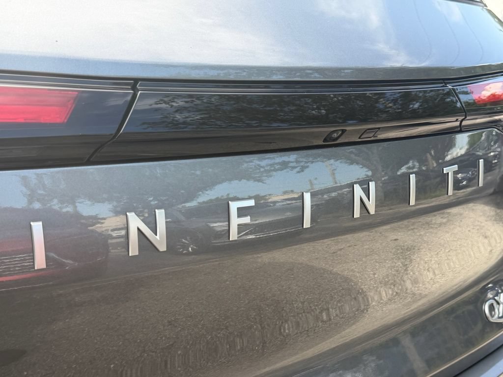 Used 2026 INFINITI QX60 Pure w/ Cargo Package FWD image 10