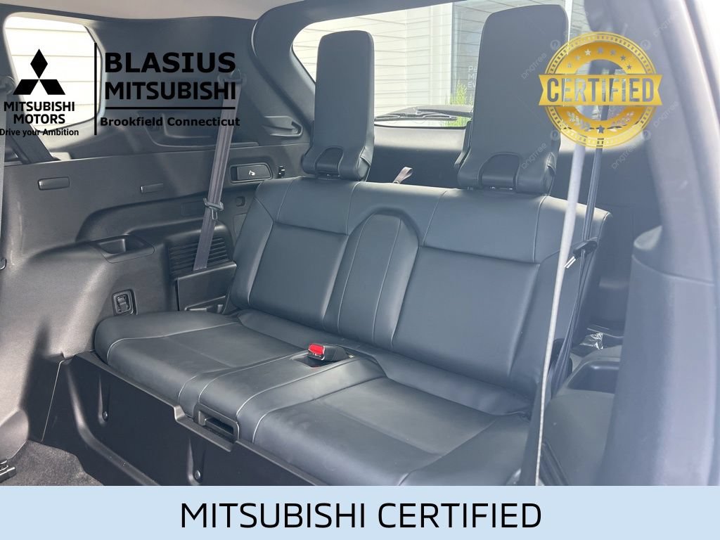 Used 2024 Mitsubishi Outlander 4WD Plug-In Hybrid image 35