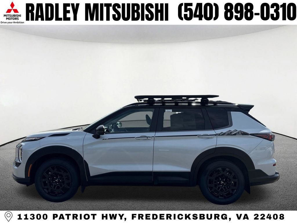 New 2026 Mitsubishi Outlander Trail Edition image 2