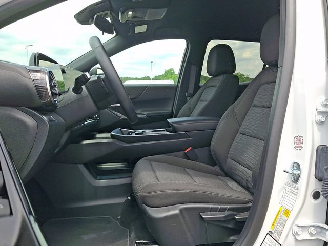 Used 2026 Chevrolet Equinox LT FWD image 13
