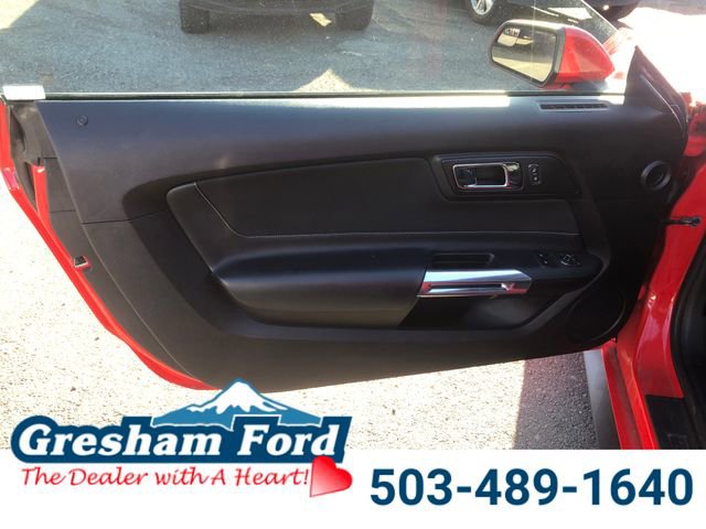 Used 2017 Ford Mustang Coupe RWD image 11