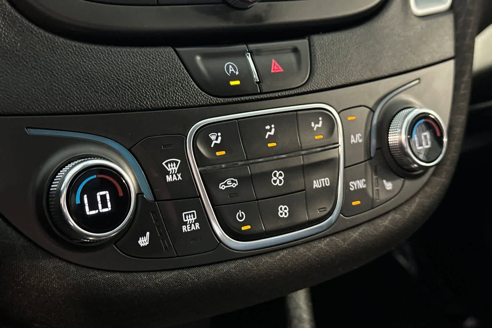 Used 2022 Chevrolet Malibu LT FWD image 21