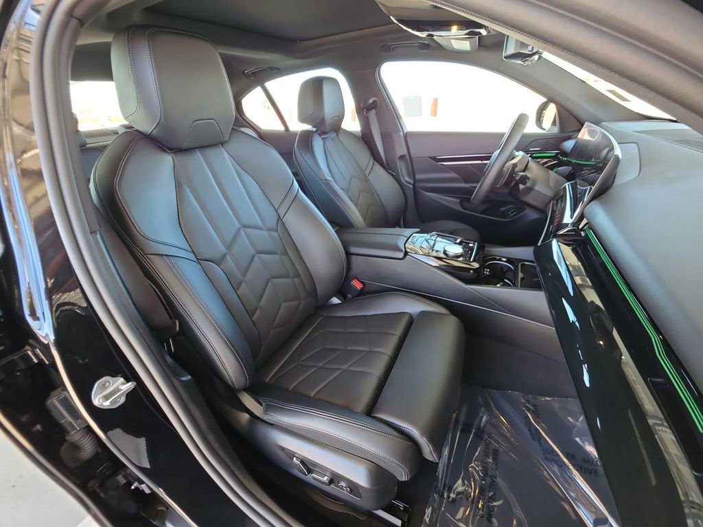 Used 2025 BMW 530i image 29