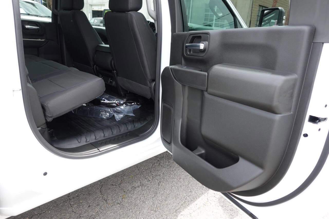 Used 2024 GMC Sierra 2500 Pro w/ Convenience Package image 26