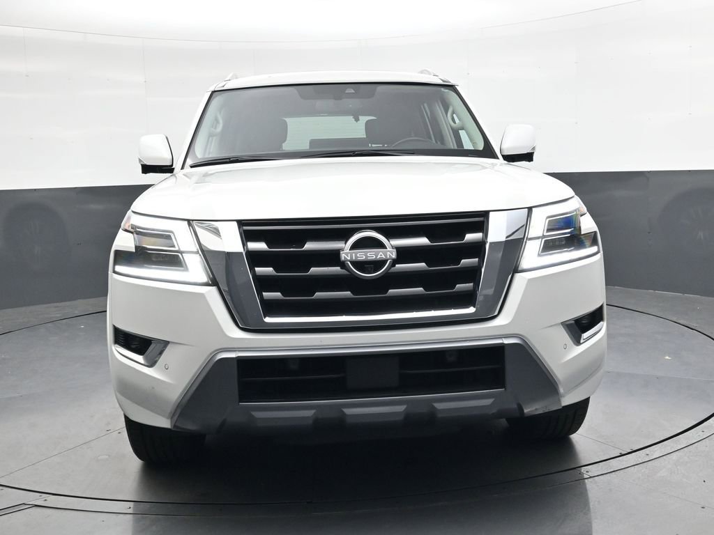 Used 2024 Nissan Armada SL w/ Captain's Chairs Package image 10