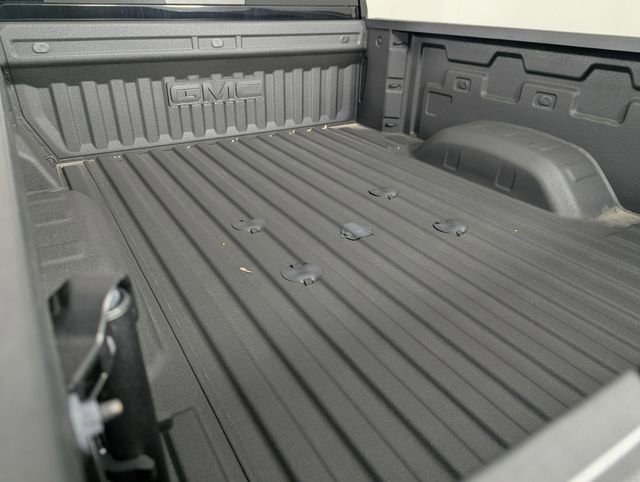 Used 2025 GMC Sierra 2500 Denali w/ Technology Package AWD/4WD image 7