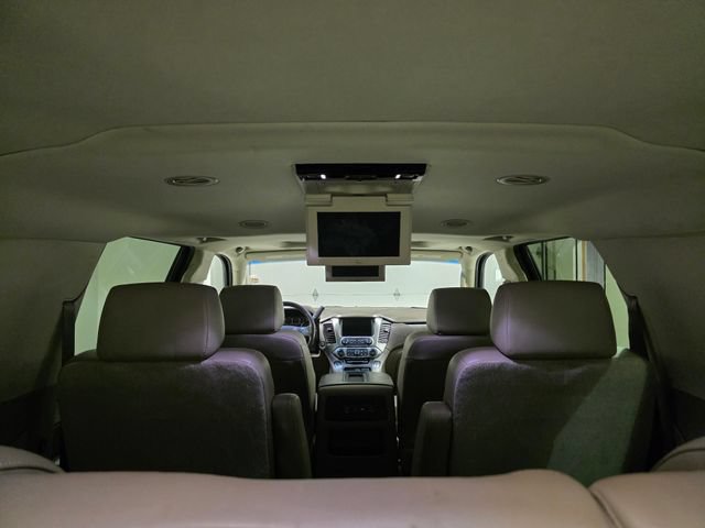 Used 2018 Chevrolet Suburban LT w/ LT Signature Package AWD/4WD image 10