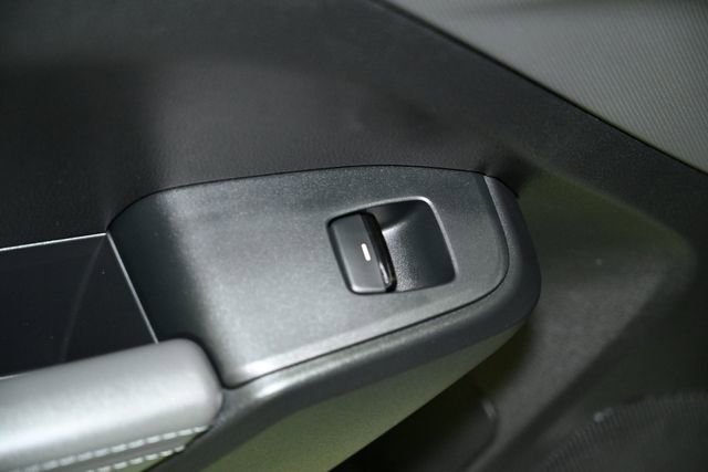 Certified 2025 Subaru Crosstrek 2.0i Premium image 52