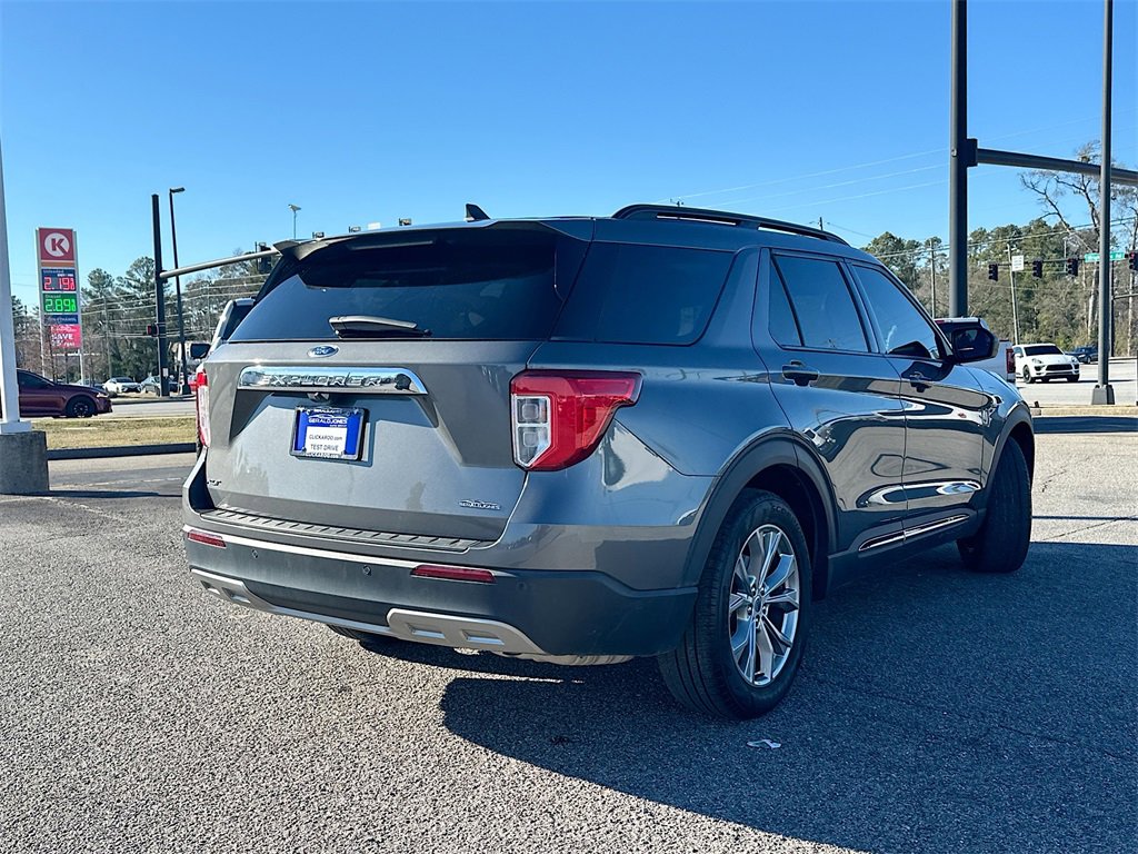 Certified 2023 Ford Explorer XLT w/ Equipment Group 202A image 7