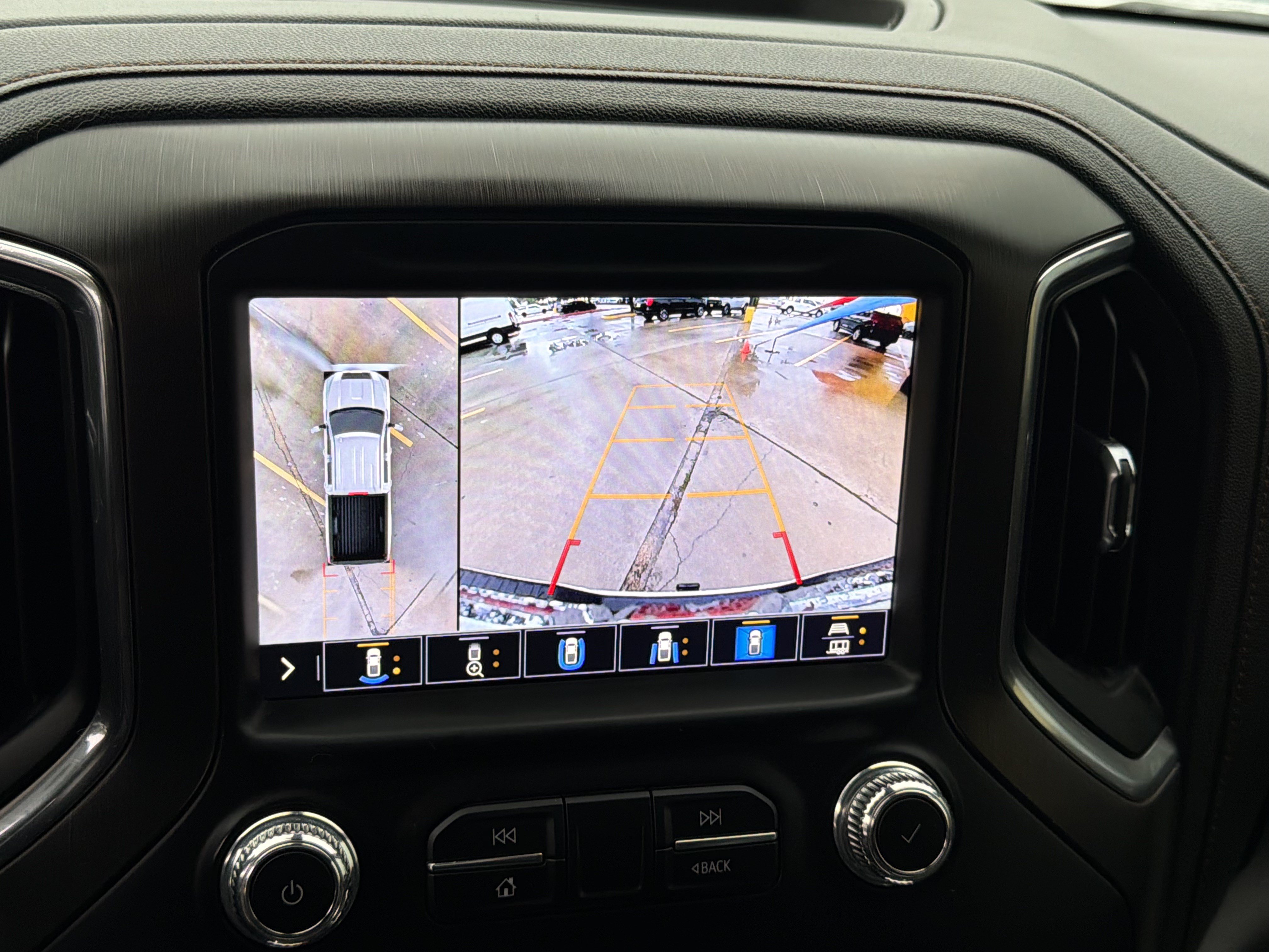 Used 2023 GMC Sierra 2500 AT4 w/ AT4 Premium Plus Package AWD/4WD image 29
