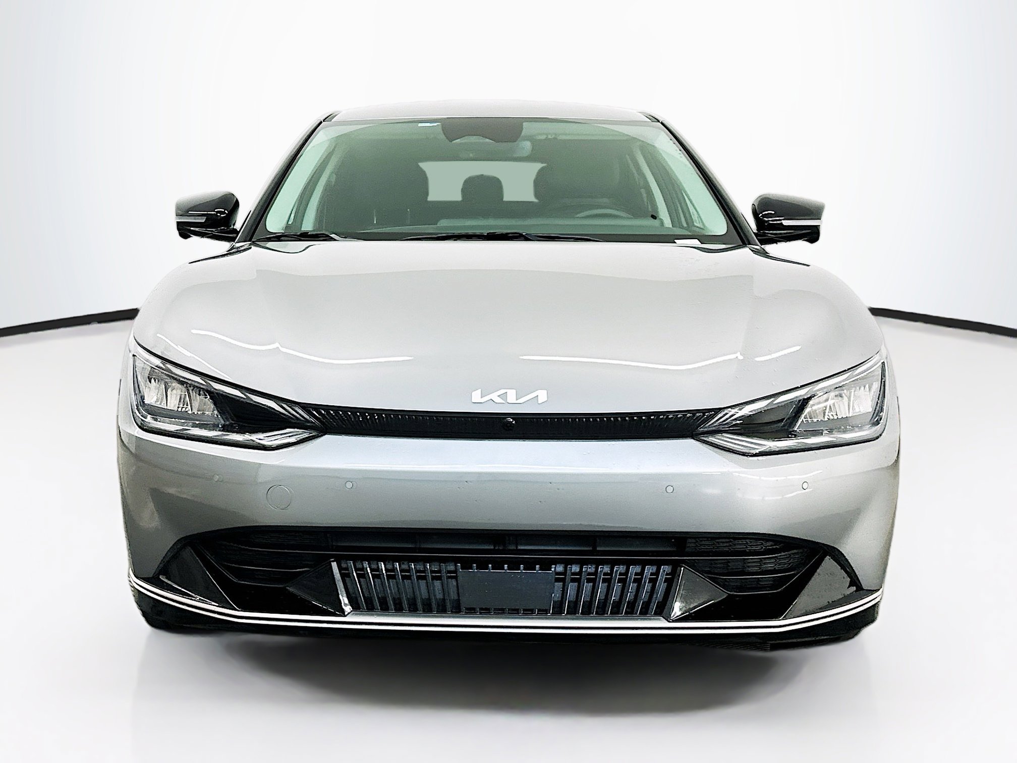 Used 2024 Kia EV6 Wind w/ Wind Technology Package AWD/4WD image 2