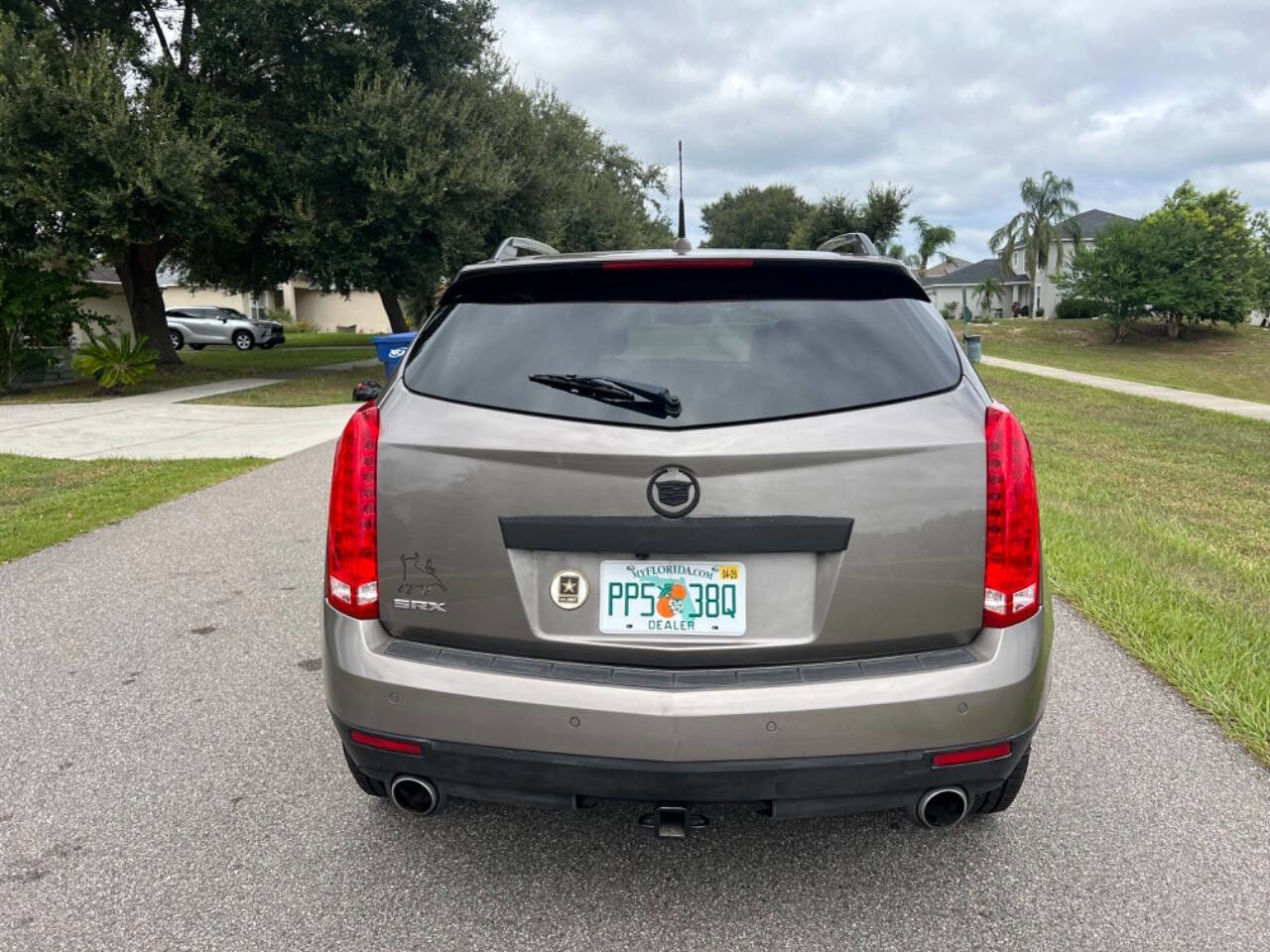 Used 2011 Cadillac SRX Luxury image 6