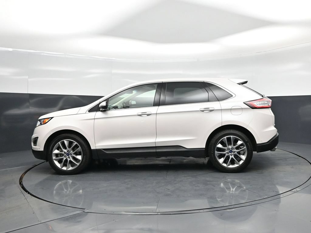 Used 2018 Ford Edge Titanium w/ Equipment Group 302A AWD/4WD image 29