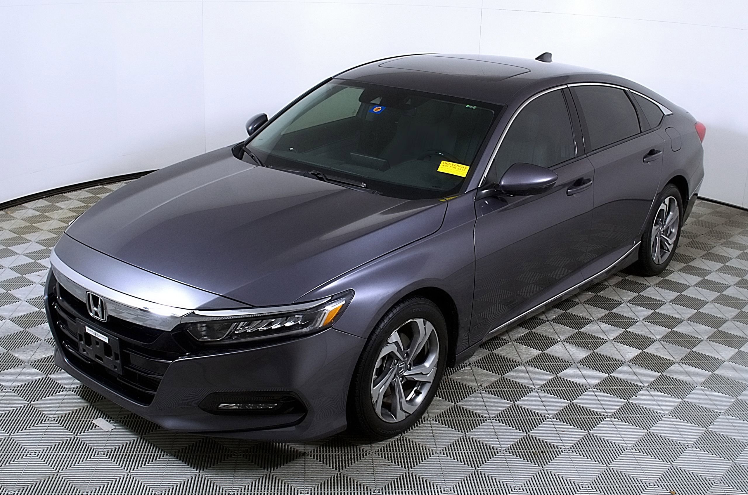 Used 2018 Honda Accord EX image 3
