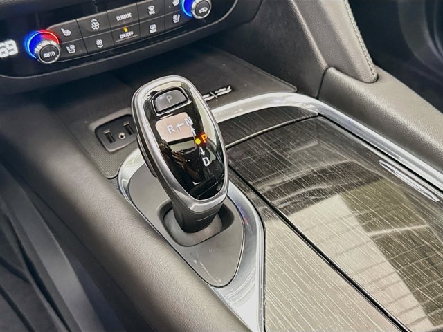 Used 2019 Buick Enclave Avenir w/ Avenir Technology Package AWD/4WD image 20