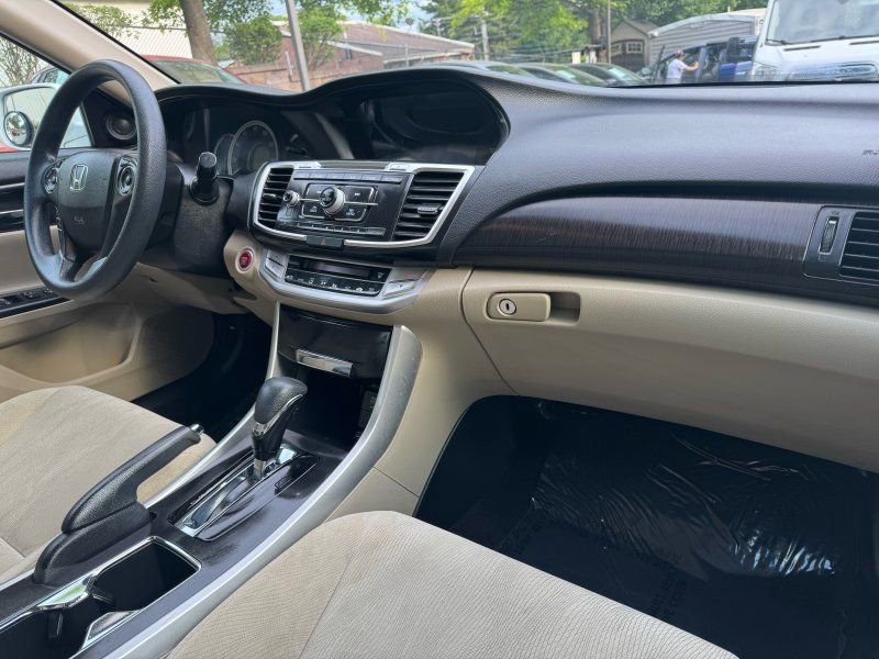 Used 2013 Honda Accord EX image 14