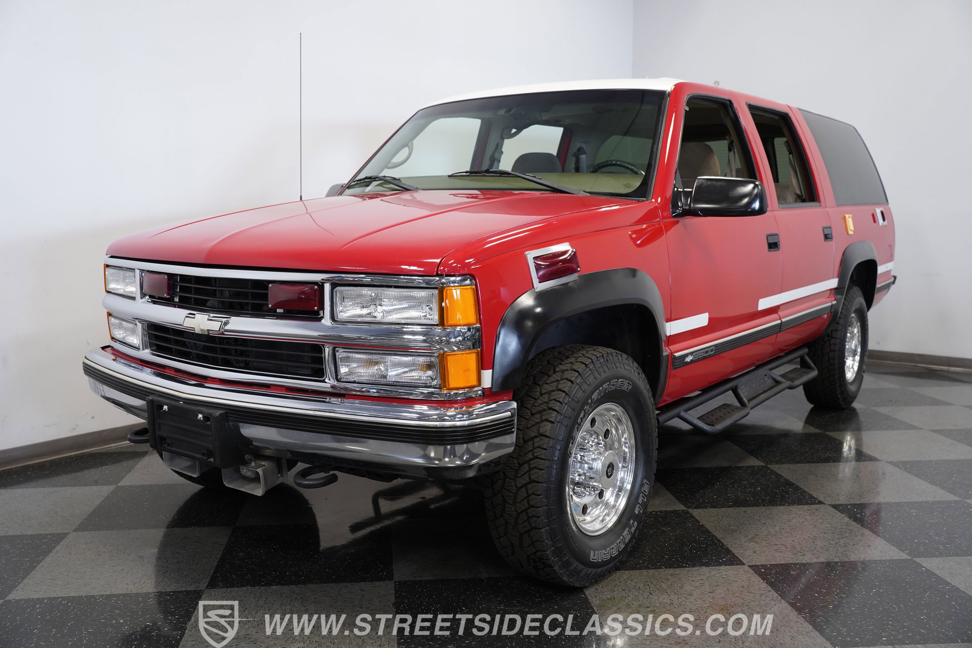 Used 1999 Chevrolet Suburban 2500 w/ Preferred Equipment Group 2 AWD/4WD image 18