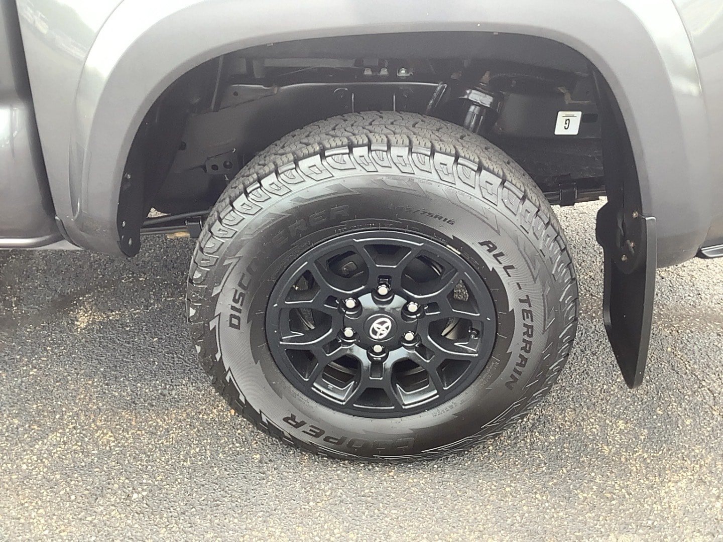 Used 2022 Toyota Tacoma SR5 AWD/4WD image 7