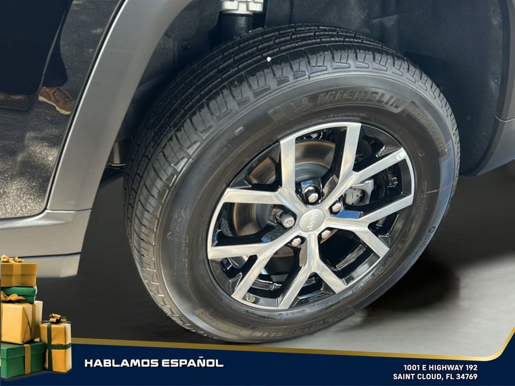 Used 2025 Jeep Grand Cherokee Limited image 11