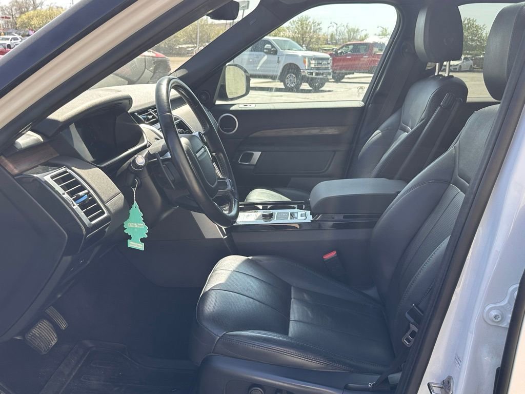 Used 2020 Land Rover Discovery HSE AWD/4WD image 11